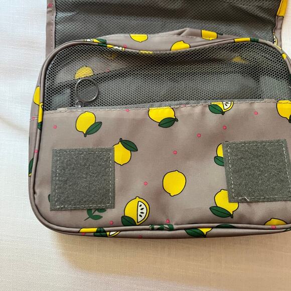 Hanging Toiletry Bag- Lemon Print - Picture 10 of 13